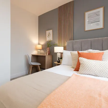 Spacious Modern 2Br - Parking - Workspace Area, Ideal For Contractors & Long Stays - Nordstay Vakantiehuis Leeds (West Yorkshire)