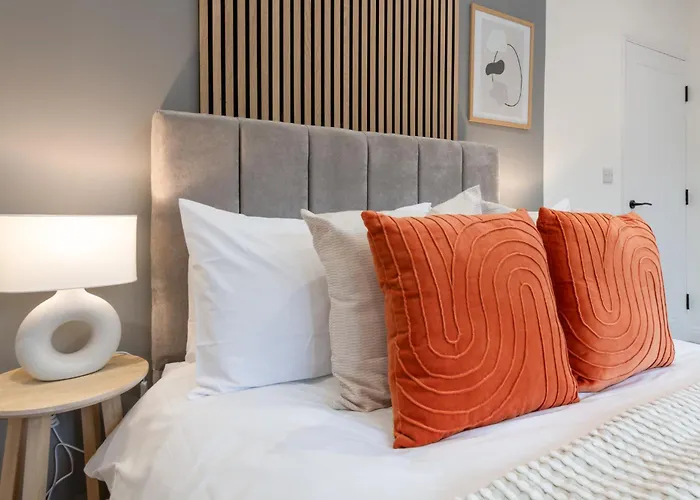 펜션 Spacious Modern 2Br - Parking - Workspace Area, Ideal For Contractors & Long Stays - Nordstay *